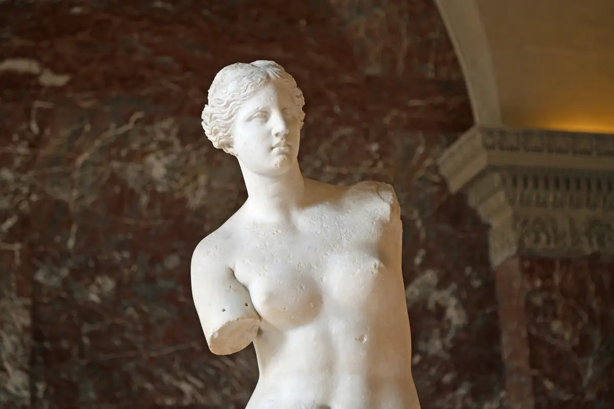 Louvre Museum - Venus of Milo