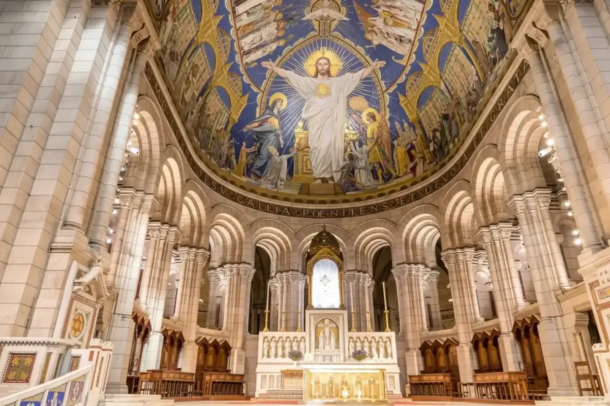 Montmartre - Sacred Heart Basilica Altar