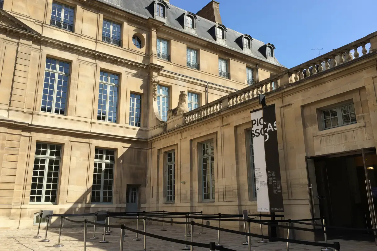 Picasso Museum in Paris - Hotel Salé entrance