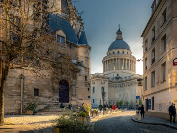 CDG/Orly Airport > Paris Private Transfer