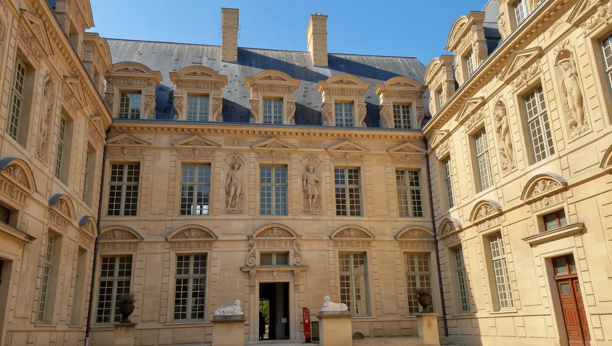 Marais District - Paris - Sully Hotel (Place des Vosges)