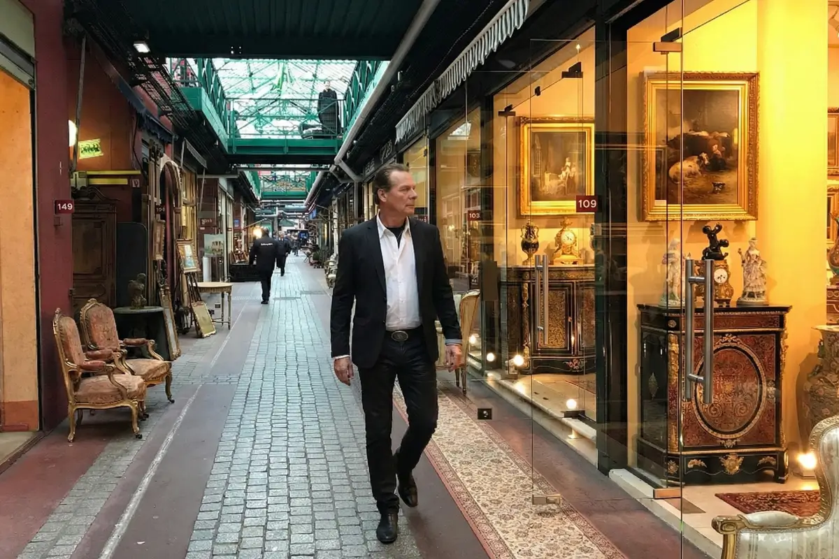 Saint Ouen Flea Market - Philippe in the alleys