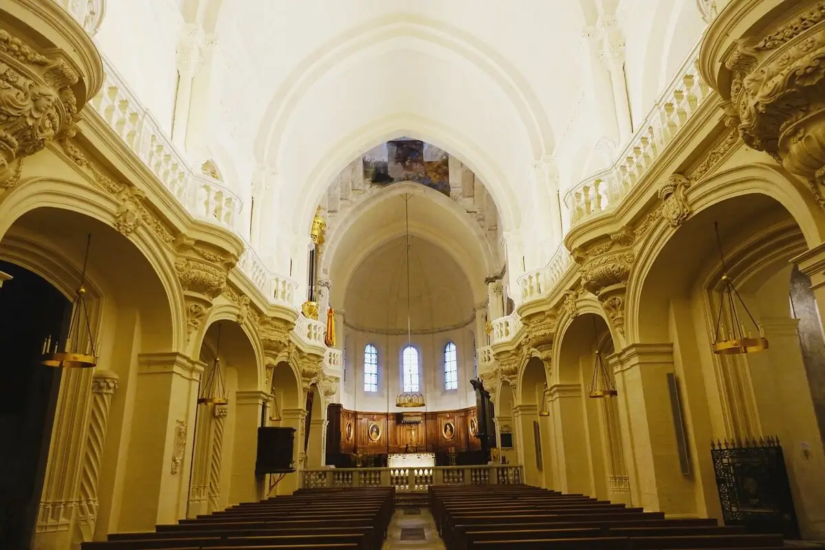 notre-dame-des-doms-avignon