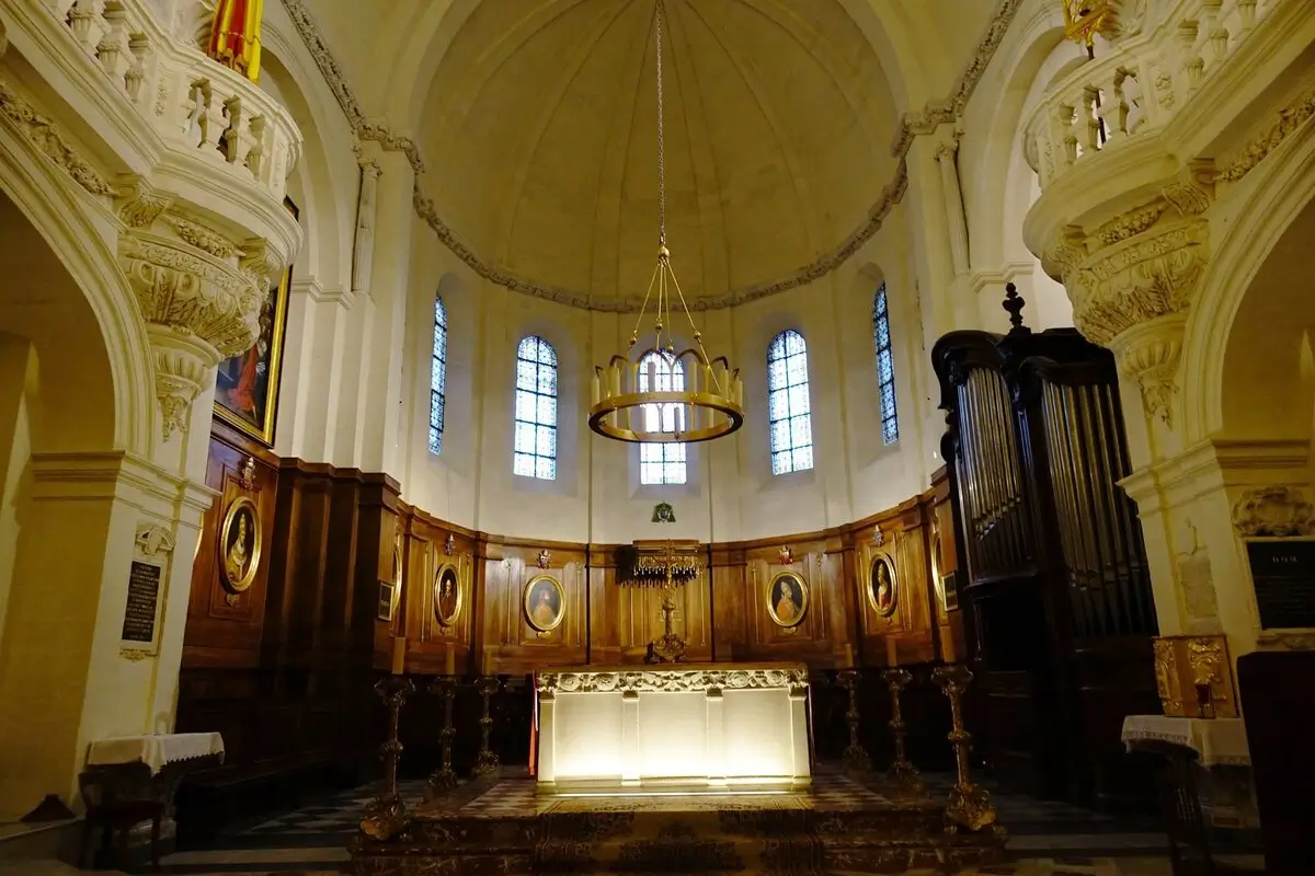 Notre Dame des Doms in Avignon