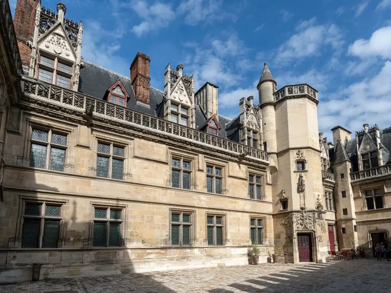 2-Hour Cluny Private Tour