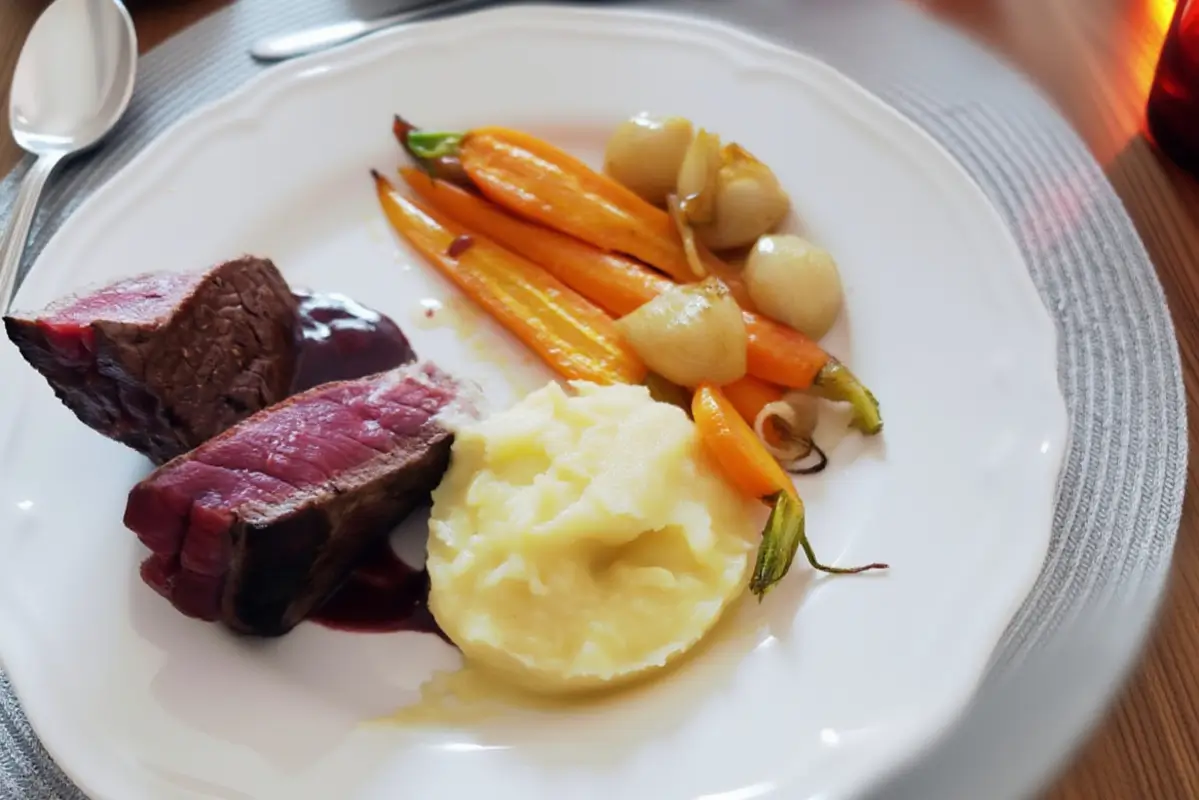 Cooking Class - Meat, mashed potatoes and carrots