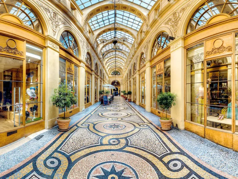 2-Hour Covered Passages Private Tour