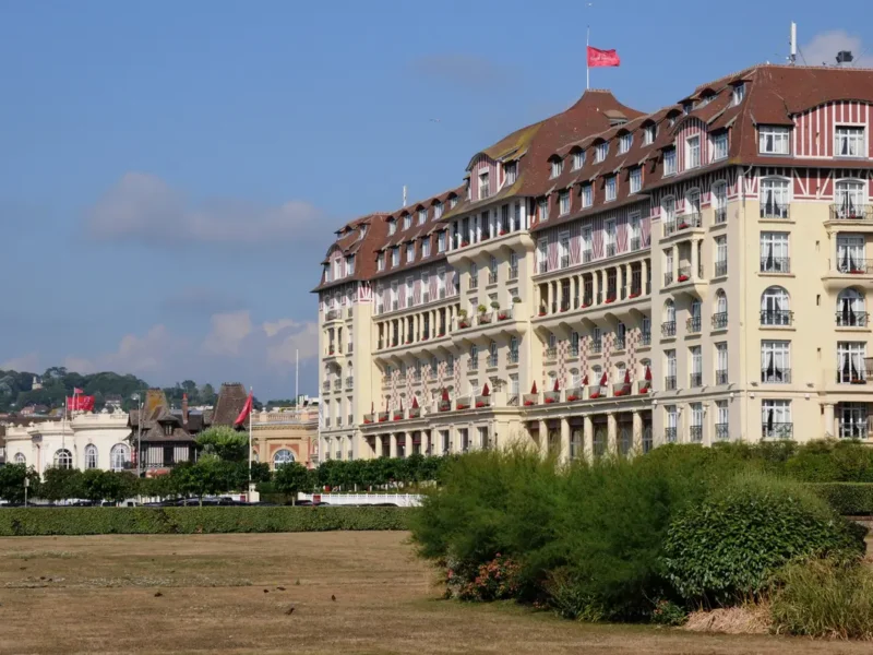 Full Day Honfleur & Deauville Private Tour From Paris