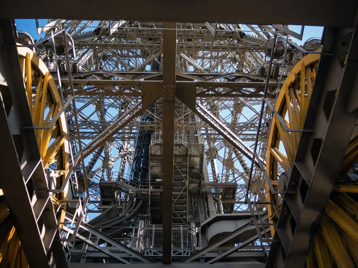 Eiffel Tower - Lift Cables