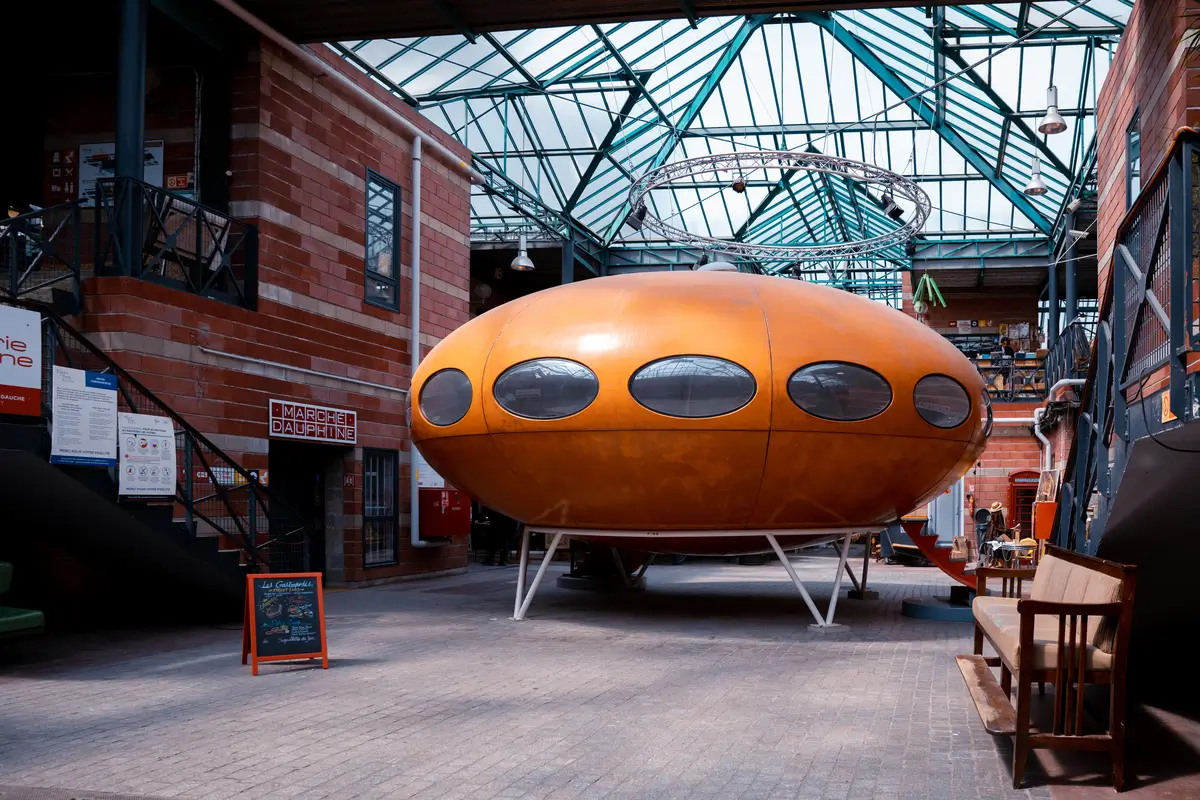 Saint Ouen Flea Market - Villa Futuro - Dauphine Market