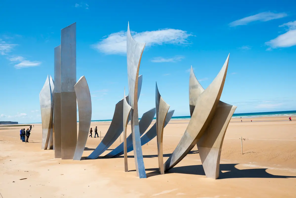 Omaha Beach - Les Braves Memorial - Normandy