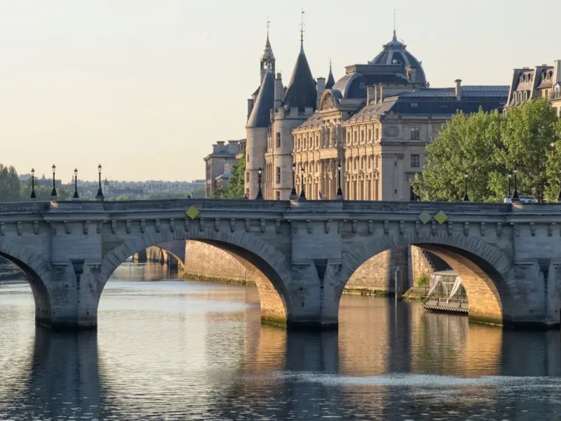 4-Hour Paris Overview Walk